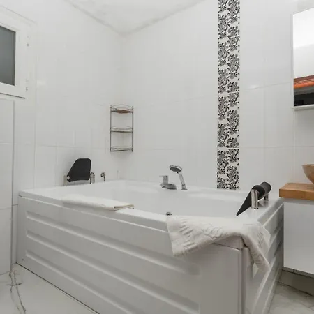 Villa Gunes *